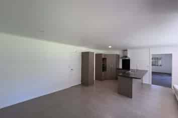 74B Karamea Street, Whalers Gate