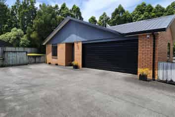 74B Karamea Street, Whalers Gate