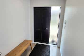 74B Karamea Street, Whalers Gate