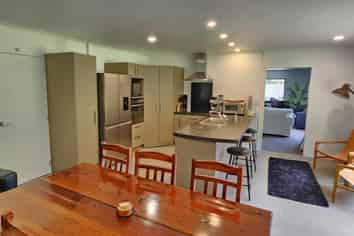 74B Karamea Street, Whalers Gate