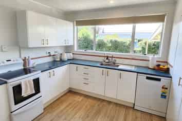 10 Pitt Street, Normanby