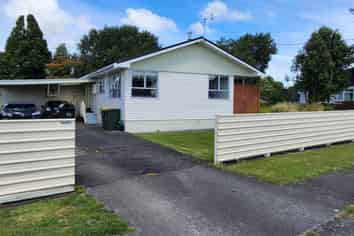 10 Pitt Street, Normanby