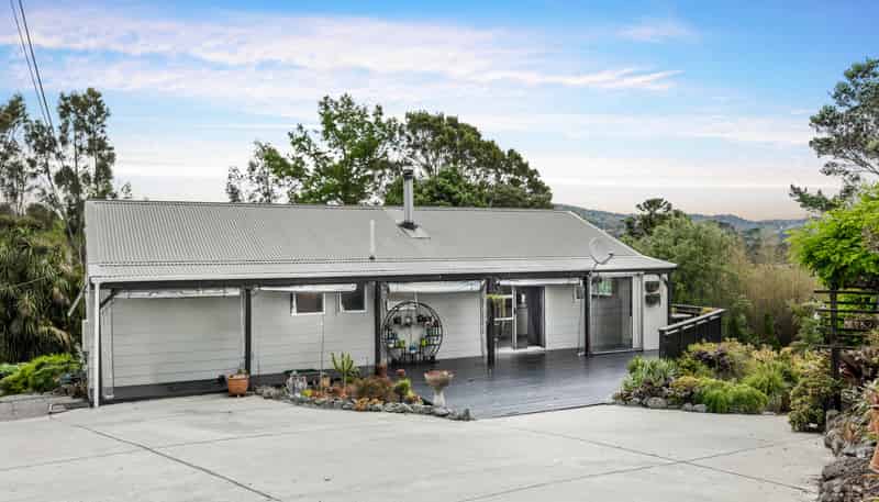 42 McEntee Road, Waitakere