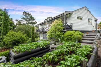 42 McEntee Road, Waitakere