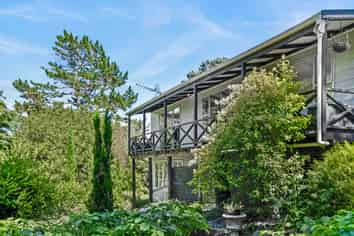 42 McEntee Road, Waitakere