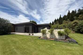 2 Pisa Road, Luggate