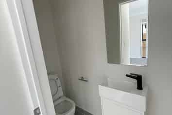 13C Graeme Avenue, Mangere East