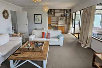 25  Willjames Avenue , Algies Bay