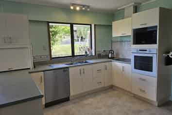 25  Willjames Avenue , Algies Bay