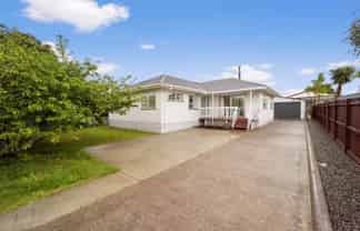 12 Glenhaven Place, Te Atatu Peninsula