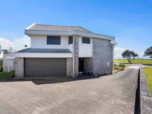 209A Esplanade Drive, Whangamata
