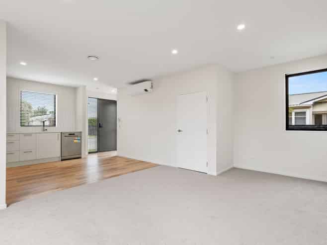 2/355 Barrington Street, Spreydon