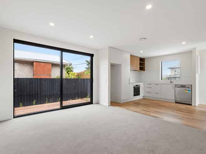 2/355 Barrington Street, Spreydon