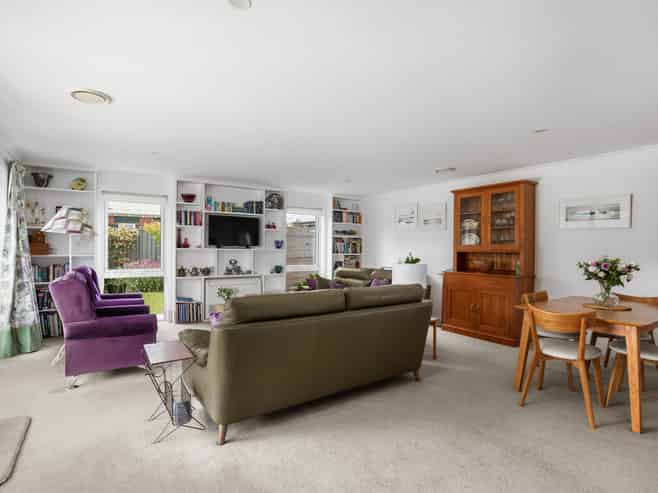 8A Kenmare Street, Alexandra