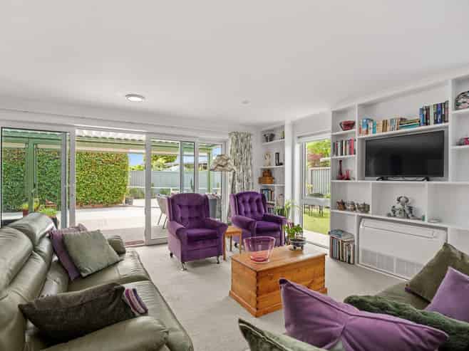 8A Kenmare Street, Alexandra