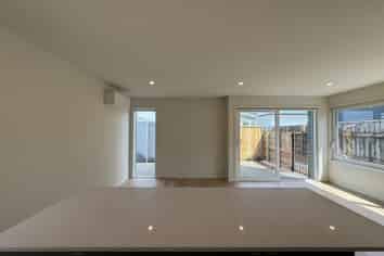 B/22 Bolton Street, Petone