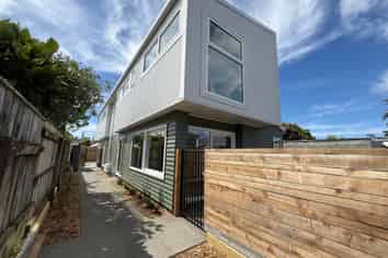 B/22 Bolton Street, Petone