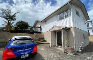 23 Minaret Drive, Bucklands Beach