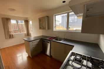 23 Minaret Drive, Bucklands Beach