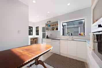 8 Khyber Road, Seatoun