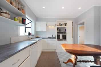 8 Khyber Road, Seatoun