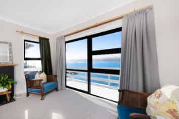 8 Khyber Road, Seatoun