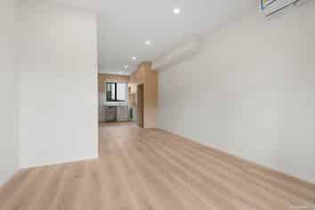 55E Redwood Drive, Massey