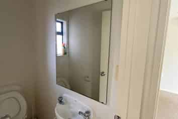 13/36 West Coast Road, Glen Eden