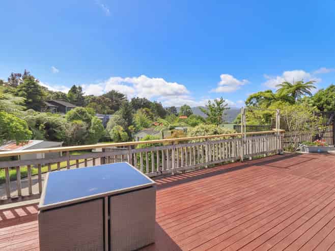 13 Picasso Grove, Belmont
