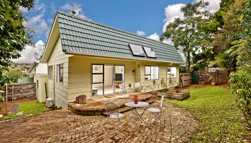 2/25 Woodlands Crescent, Browns Bay