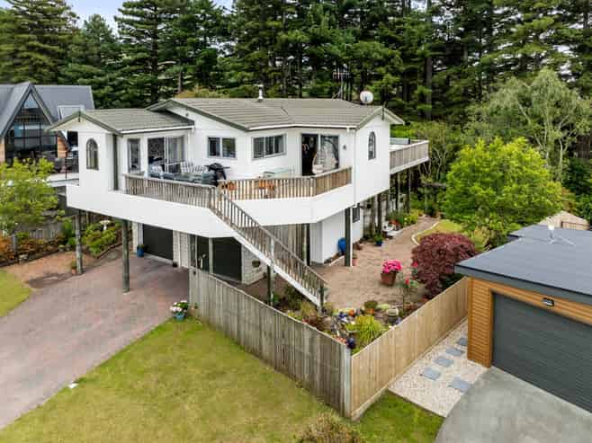 115 Chevron Crescent, Whangamata
