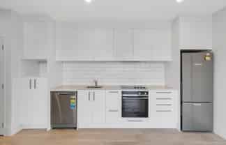 104/165 Lake Road, Northcote