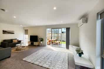 2 Waimoana Close, Massey