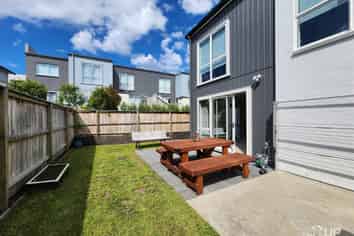 2 Waimoana Close, Massey