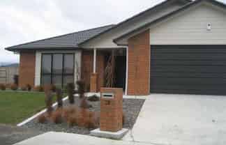 81 Fairs Road, Milson