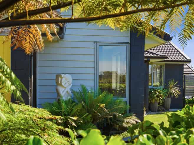 1 Hanlow Place, Pyes Pa