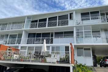 9/32 Coates Avenue, Orakei