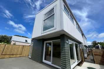 C/22 Bolton Street, Petone