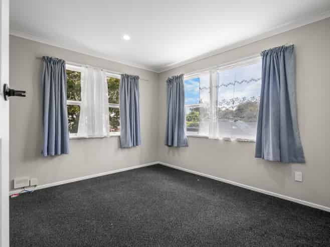 9 Sacha Place, Glenview