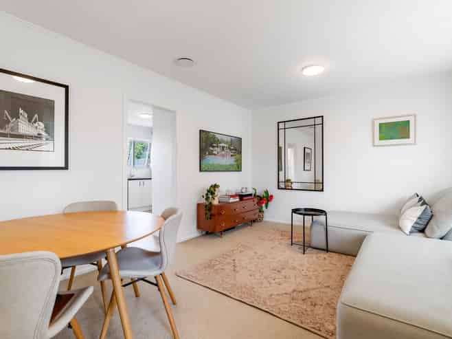 2/102 Victoria Street, Onehunga