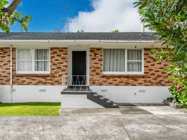 2/102 Victoria Street, Onehunga