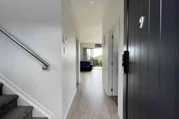 9/144 Titirangi Road, New Lynn