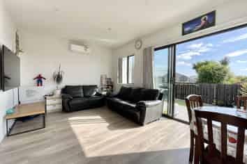 9/144 Titirangi Road, New Lynn