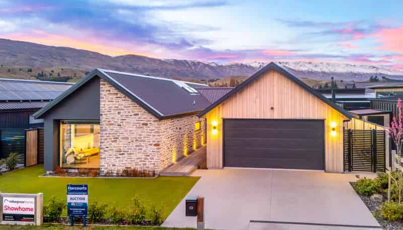 13 Blondie Drive, Cromwell