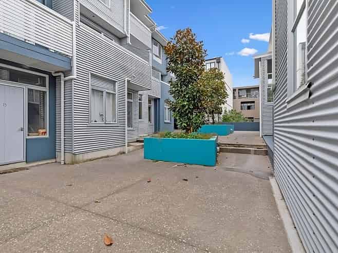 11/185 Tasman Street, Mount Cook