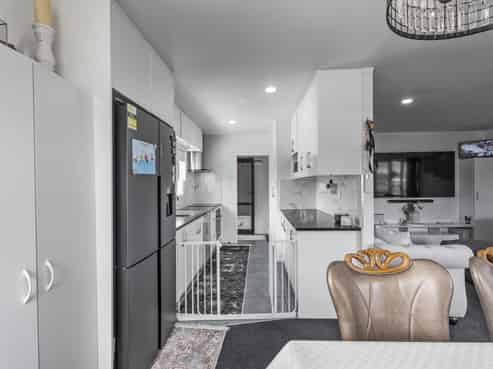 1 Leslie Place, Deanwell