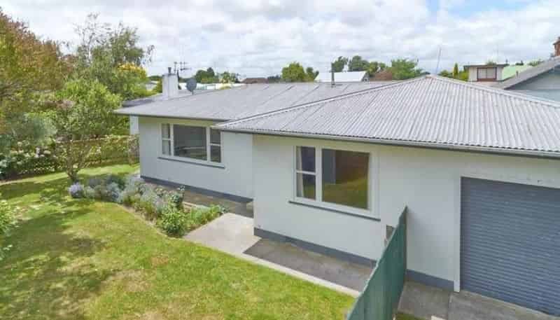 2a Durham Crescent, Palmerston North Central