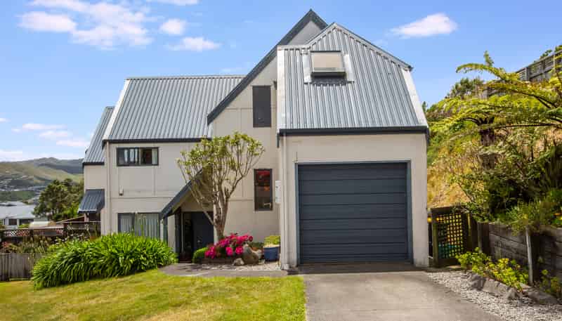 8b Pelorous Street, Paparangi