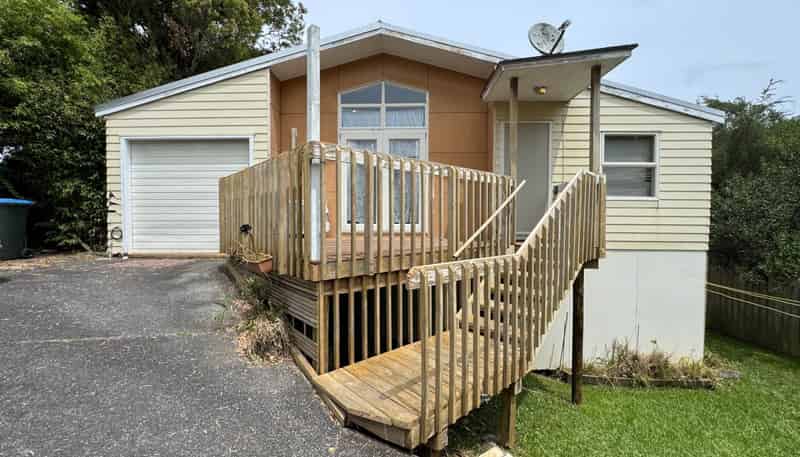 1054A Great North Road, Point Chevalier