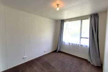 16 Maywood Crescent, Glen Eden